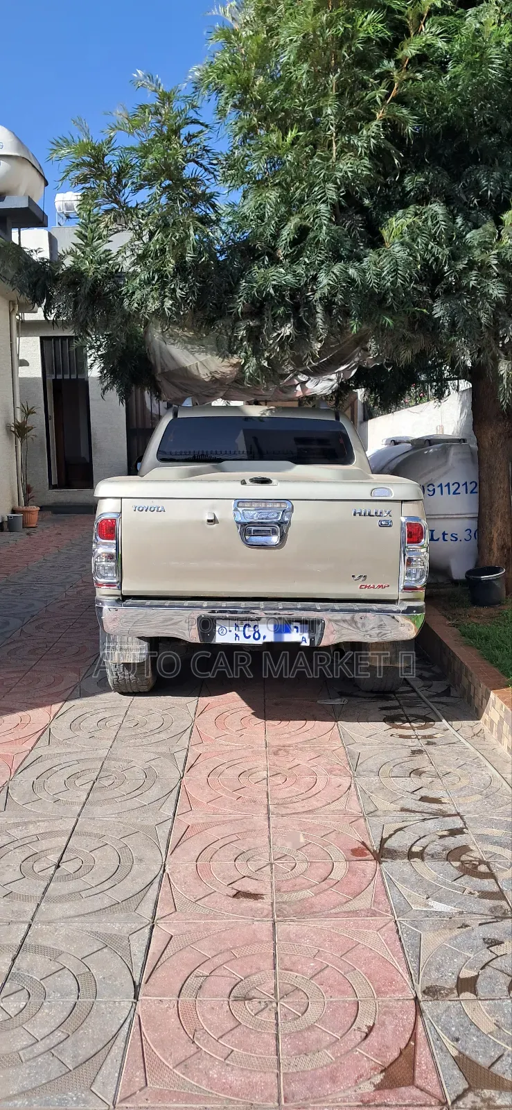 Toyota Hilux 3.0 D-4D 4x4 2015 Ivory