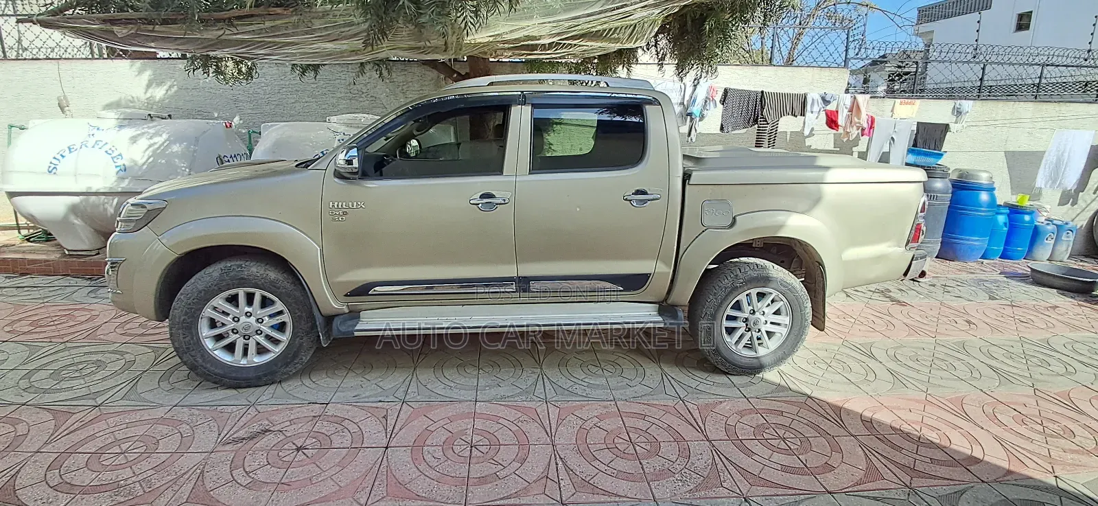 Toyota Hilux 3.0 D-4D 4x4 2015 Ivory