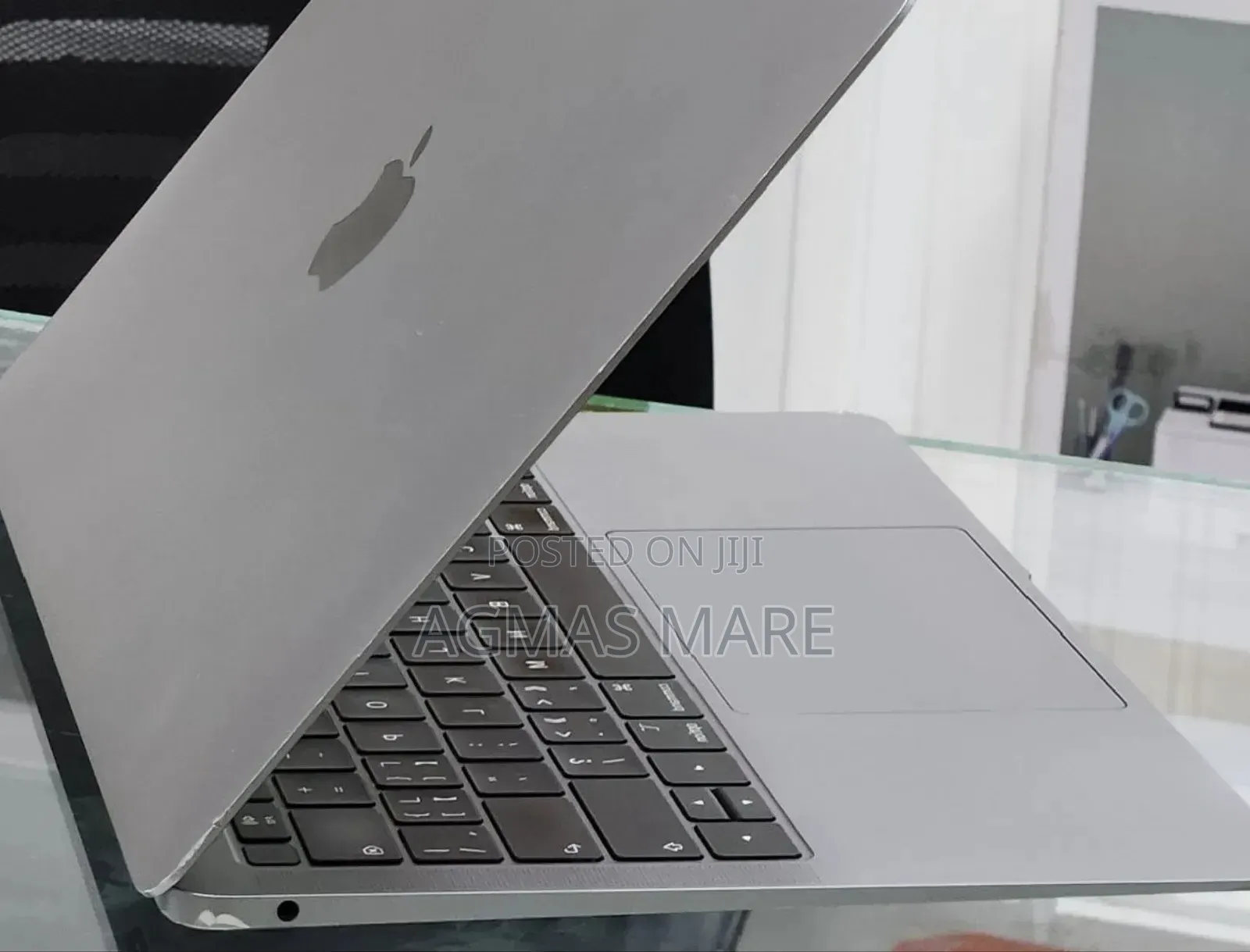 New Laptop Apple MacBook Air 2019 8GB Intel Core i5 SSD 256GB
