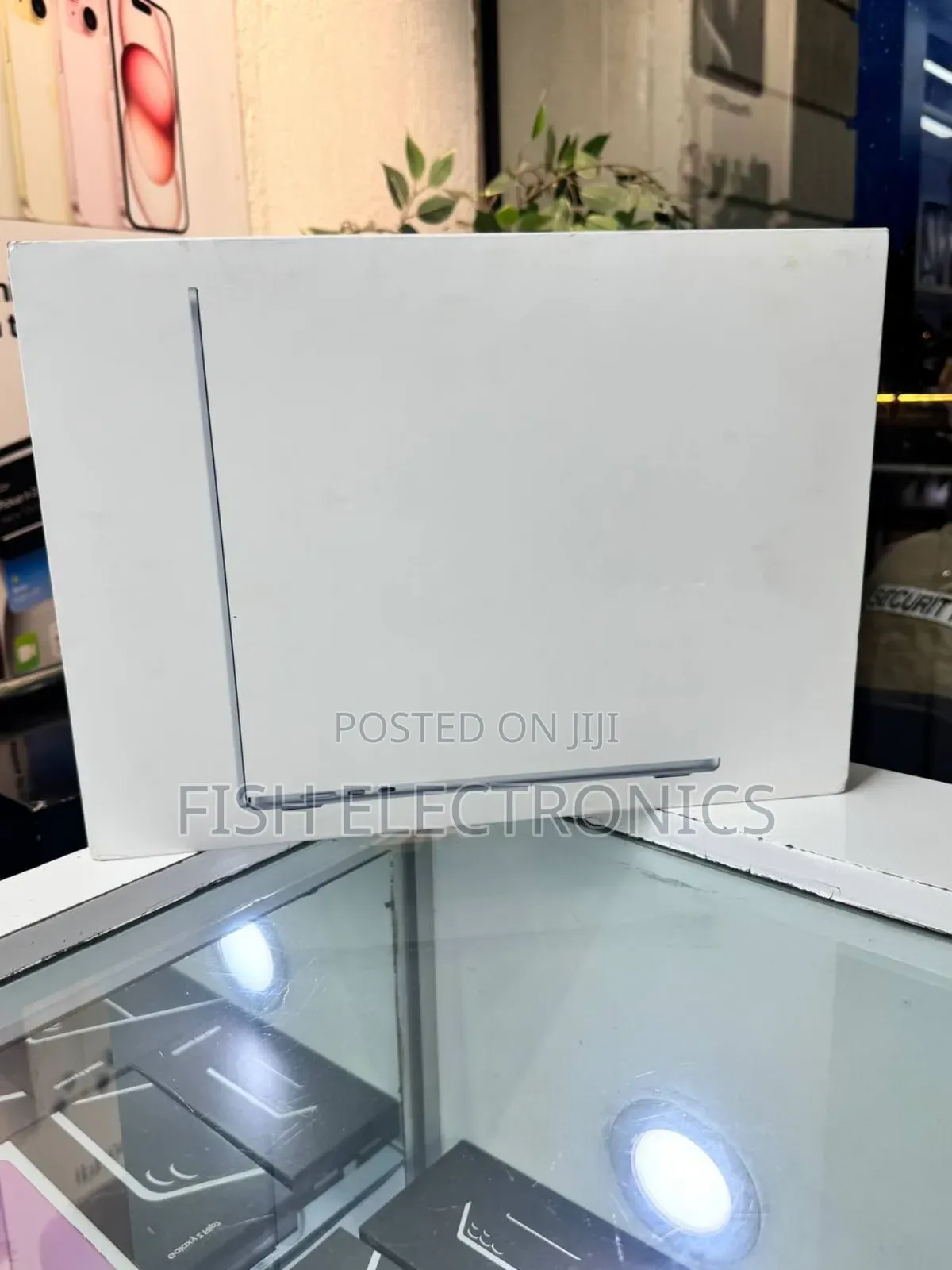 New Laptop Apple MacBook Air 2025 M4 15-inch 18GB Apple M4 SSD 512GB