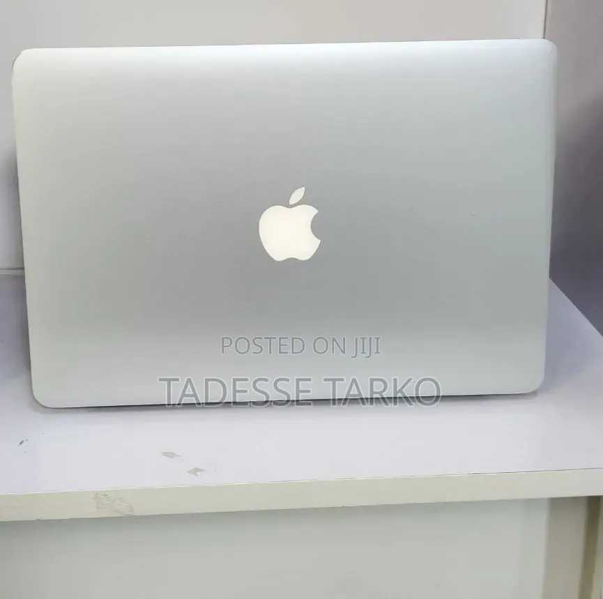New Laptop Apple MacBook Air 2017 8GB Intel Core i5 SSD 256GB