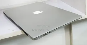 New Laptop Apple MacBook Air 2017 8GB Intel Core i5 SSD 256GB