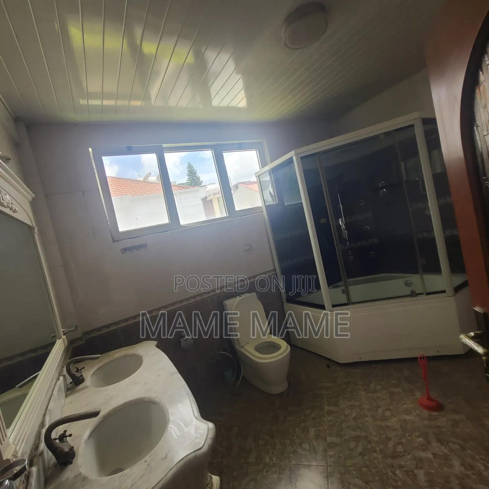 5bdrm House in Addis Abeba, Bole for rent