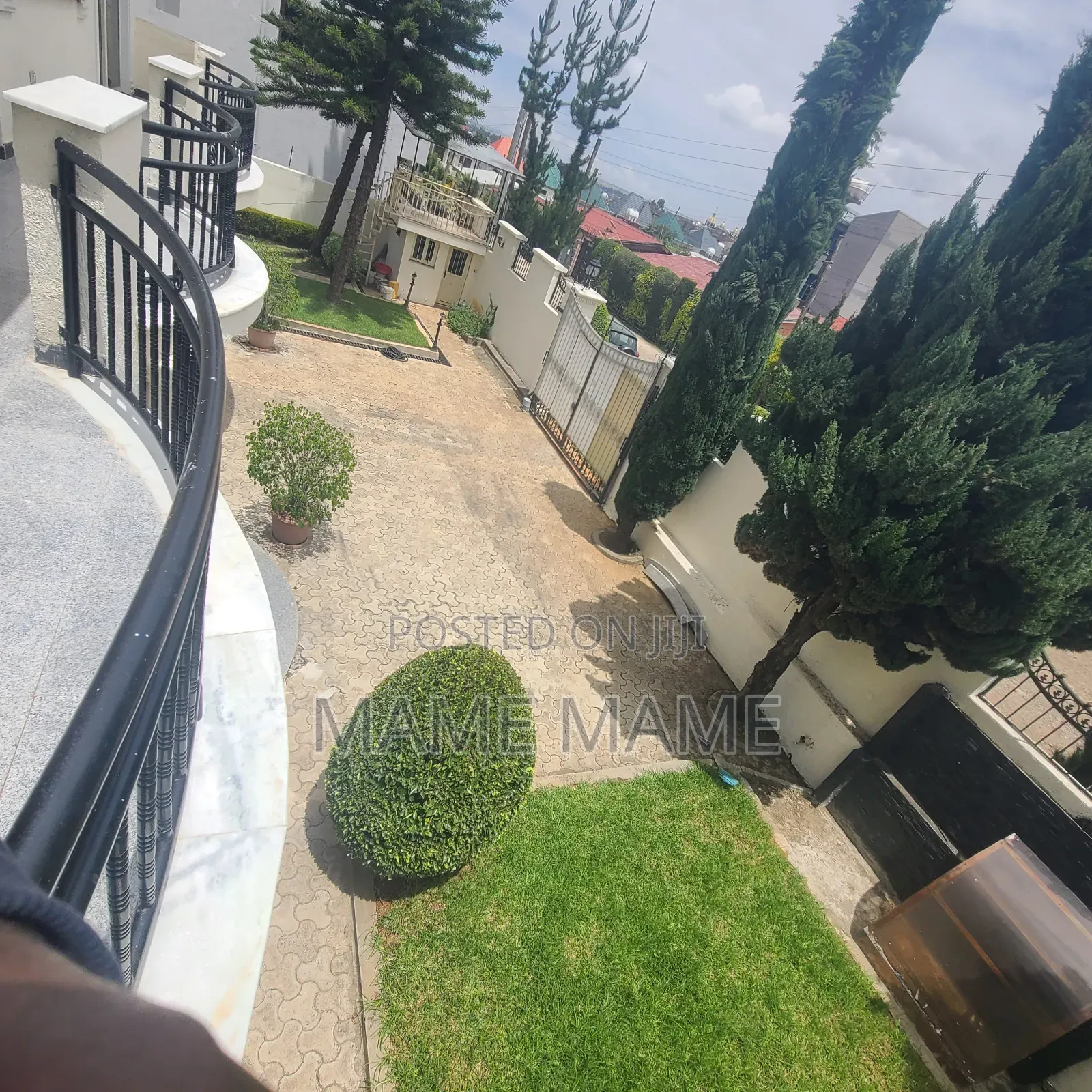 5bdrm House in Addis Abeba, Bole for rent