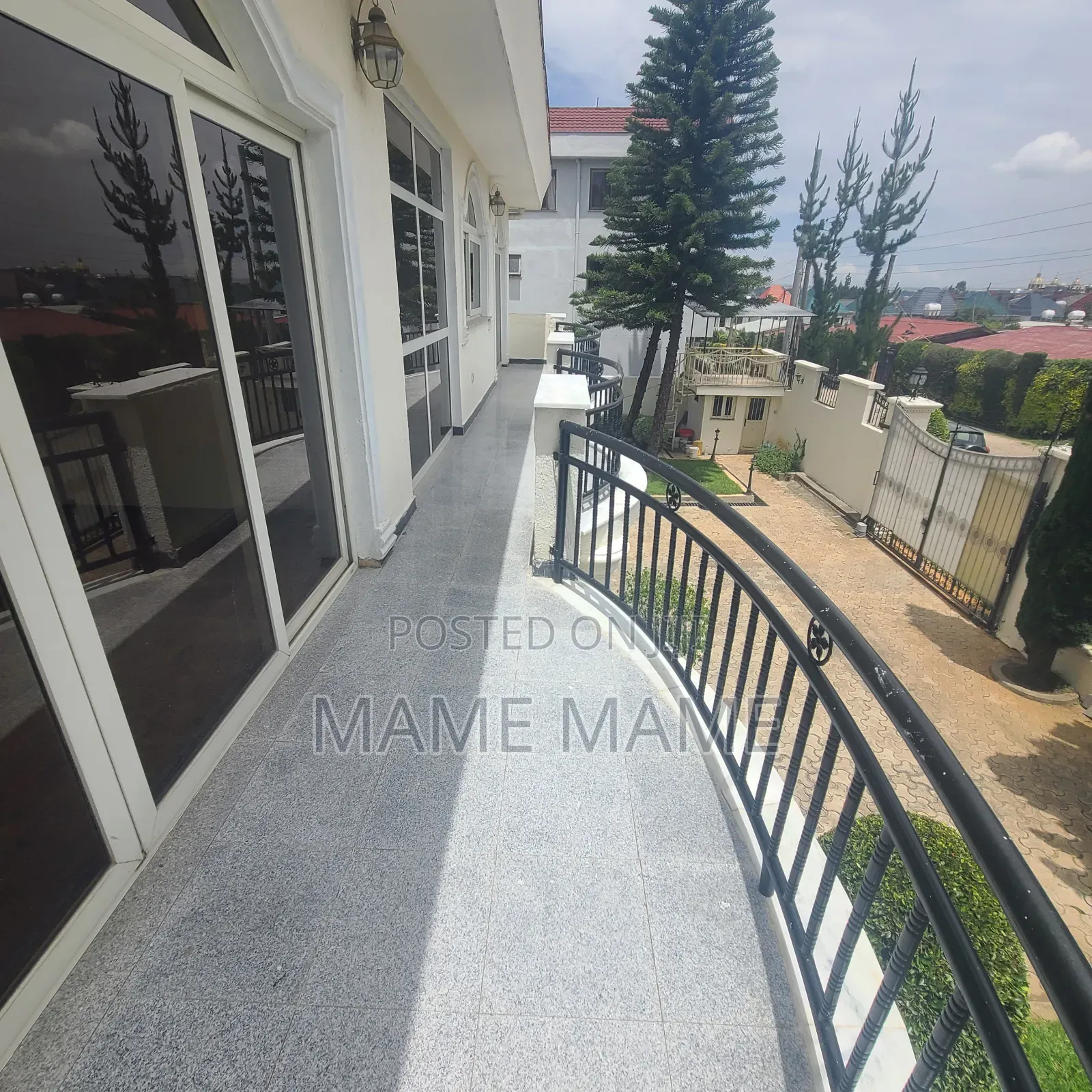 5bdrm House in Addis Abeba, Bole for rent