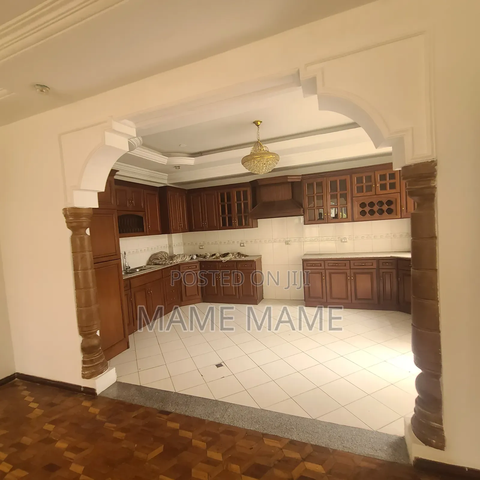 5bdrm House in Addis Abeba, Bole for rent