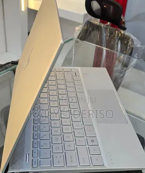 New Laptop HP Envy x360 8GB Intel Core i5 SSD 512GB