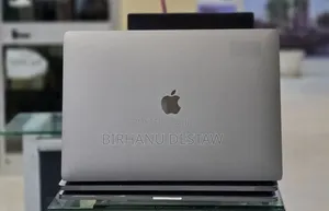 New Laptop Apple MacBook Pro 2017 16GB Intel Core i7 SSD 512GB