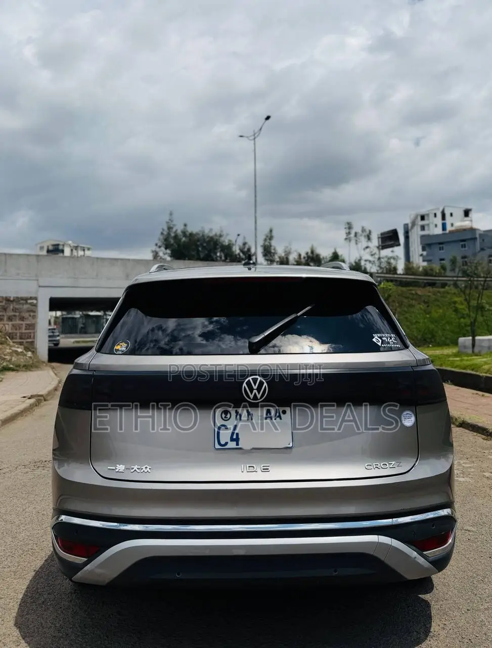 Volkswagen ID.6 2023 Beige