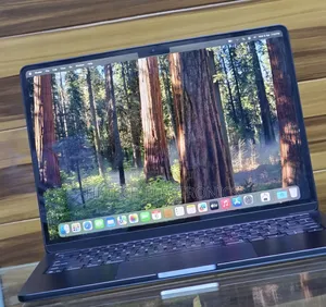 New Laptop Apple MacBook Air 2025 M4 13-inch 16GB Apple M4 SSD 256GB