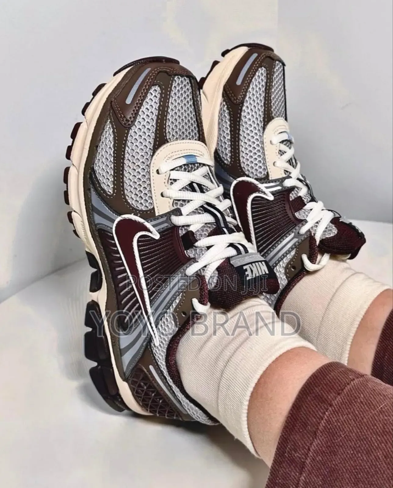 Nike Zoom Vomero 5 "Earth Fossil" Unisex Fashion Sneaker