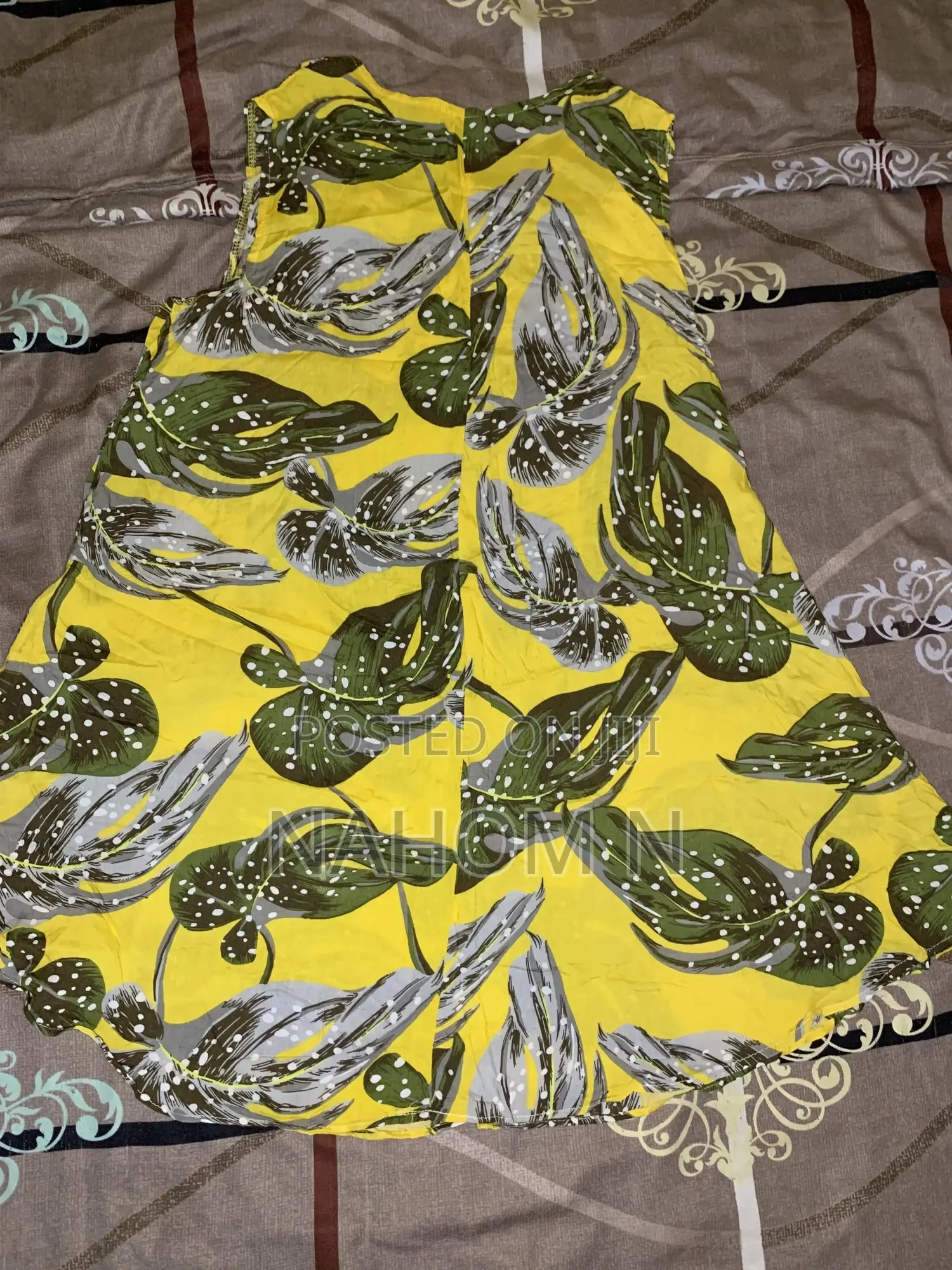 Print Dress Featuring a Vibrant Graphic