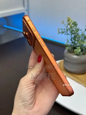 New Apple iPhone 17 Pro Max 256 GB Orange