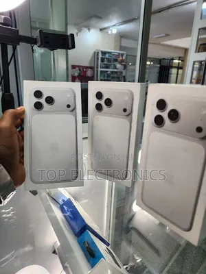 New Apple iPhone 17 Pro Max 256 GB Silver