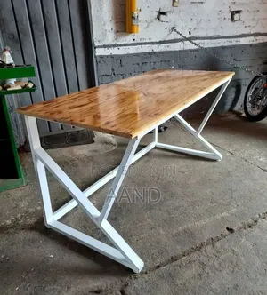 Computer Desk/ Office Table