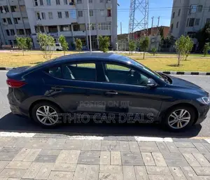 Hyundai Elantra 2017 Blue