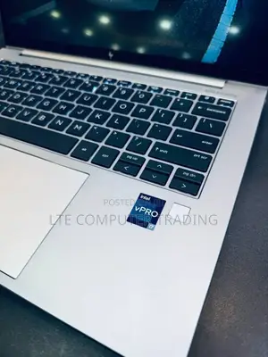 New Laptop HP ZBook Firefly 14 G10 16GB Intel Core i7 SSD 512GB