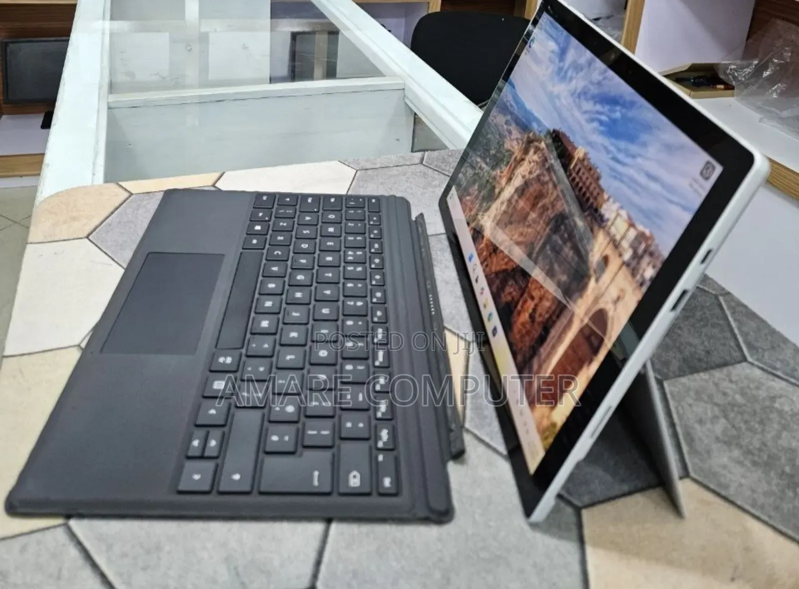 New Laptop Microsoft Surface Pro 7+ 16GB Intel Core i7 SSD 256GB