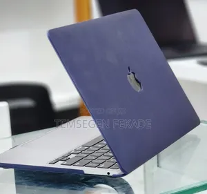 New Laptop Apple MacBook Pro 2020 M1 8GB Apple M1 Pro SSD 512GB
