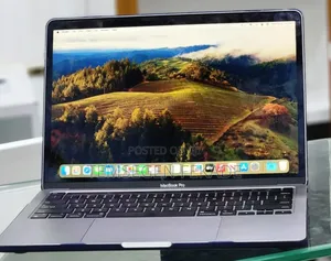 New Laptop Apple MacBook Pro 2020 M1 8GB Apple M1 Pro SSD 512GB