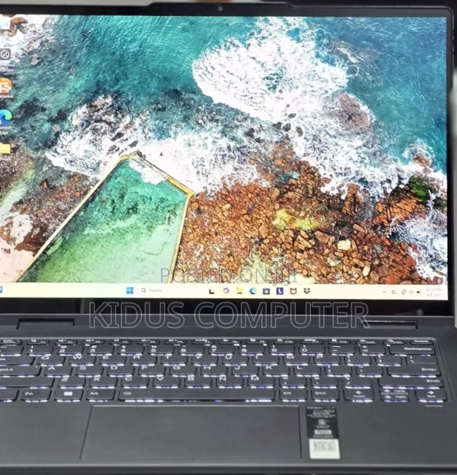 New Laptop Lenovo Yoga 7i 16GB Intel Core i7 SSD 512GB
