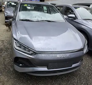 New BYD E2 43 kWh 94 hp FWD 2025 Gray