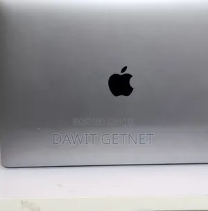 New Laptop Apple MacBook Pro 2017 8GB Intel Core i5 SSD 256GB