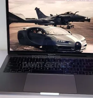 New Laptop Apple MacBook Pro 2017 8GB Intel Core i5 SSD 256GB