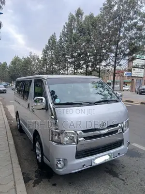 Toyota HiAce 2007 Silver