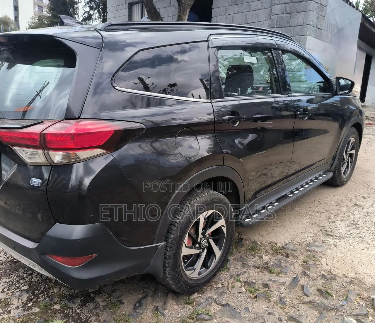 Toyota Rush 2018 Brown