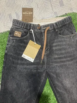New Idea Men's Black Jeans