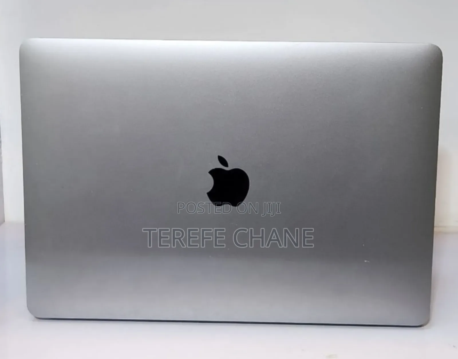 New Laptop Apple MacBook Pro 2019 8GB Intel Core i5 SSD 256GB