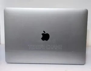 New Laptop Apple MacBook Pro 2019 8GB Intel Core i5 SSD 256GB