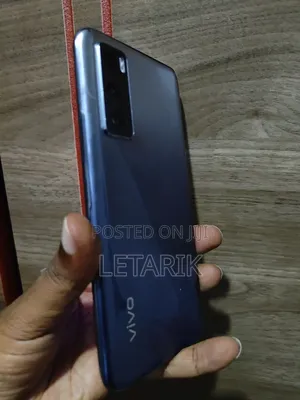 Vivo V23 128 GB