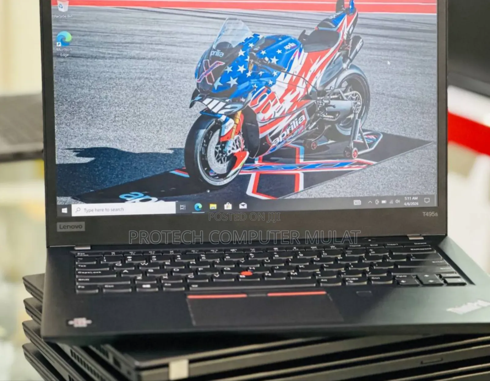 New Laptop Lenovo ThinkPad t495s 16GB AMD Ryzen 7 SSD 512GB