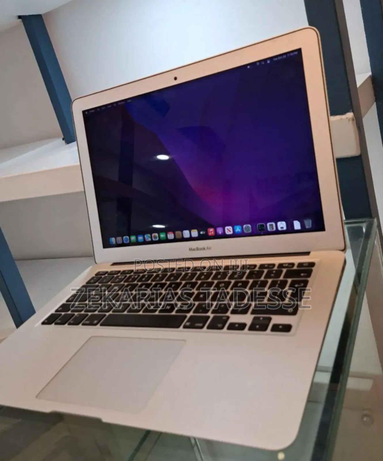 New Laptop Apple MacBook Air 2017 8GB Intel Core i5 SSD 128GB
