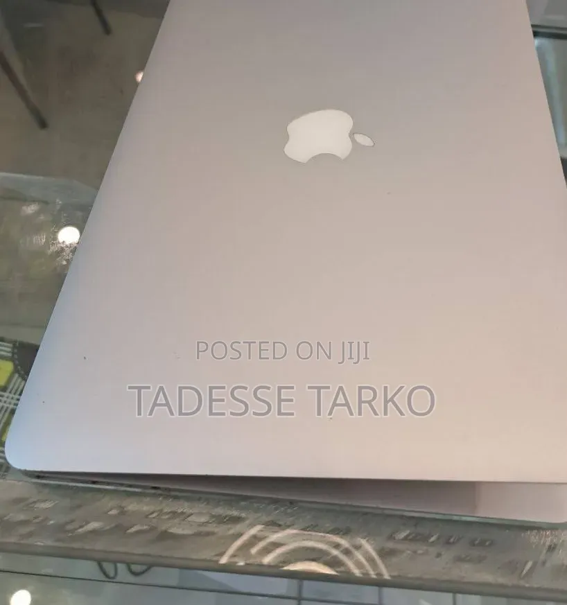 New Laptop Apple MacBook Air 2017 8GB Intel Core i5 SSD 128GB