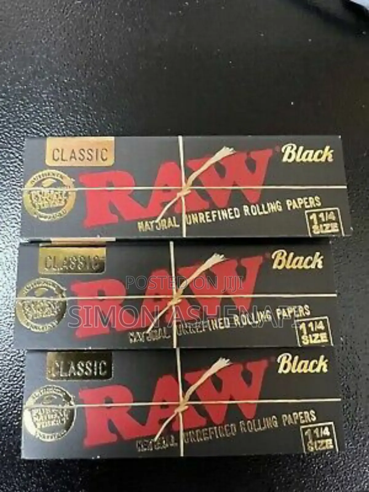Black Raw Rolling Paper