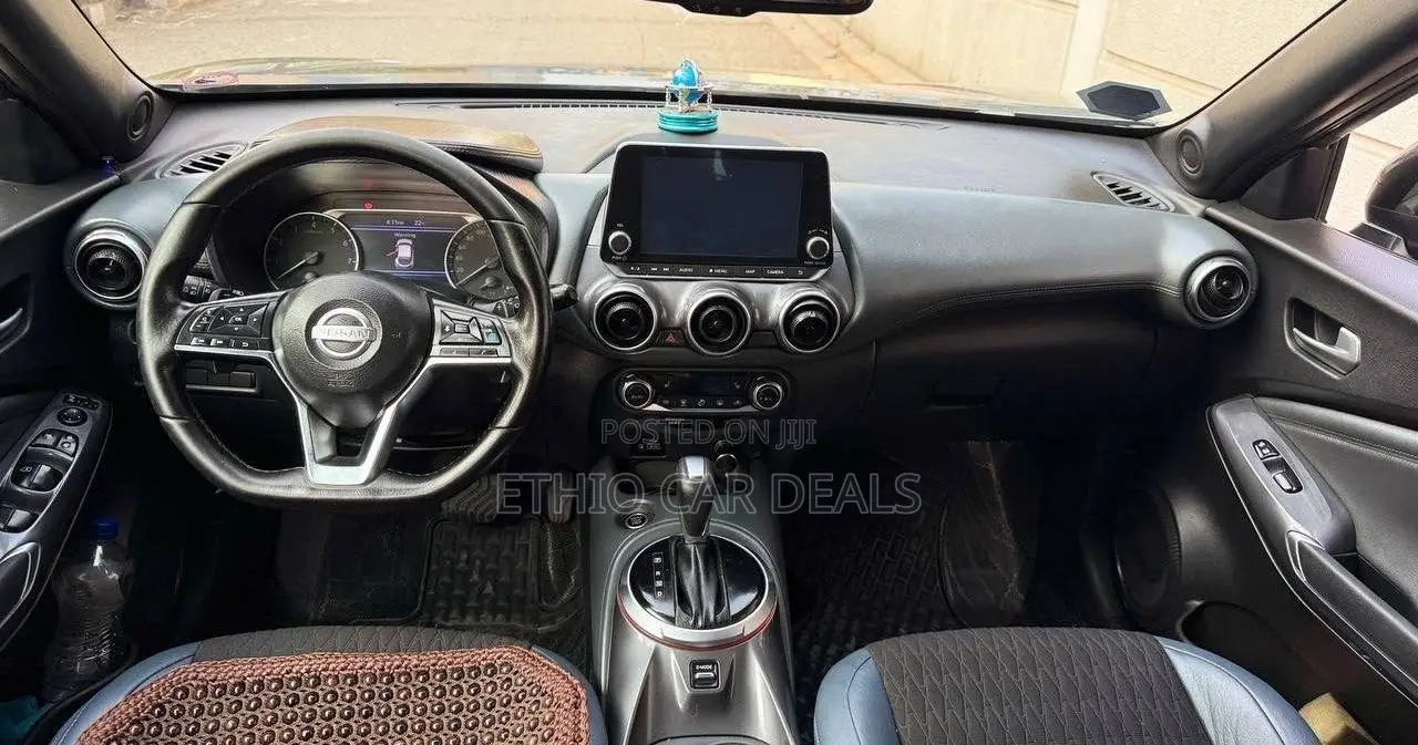 Nissan Juke 2022 Gray