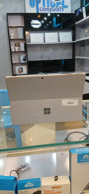 New Laptop Microsoft Surface Pro 7 16GB Intel Core i7 SSD 256GB