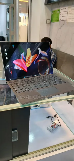 New Laptop Microsoft Surface Pro 7 16GB Intel Core i7 SSD 256GB
