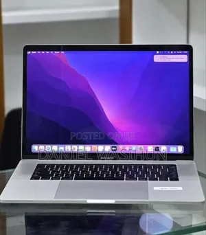 New Laptop Apple MacBook Pro 2016 16GB Intel Core i7 SSD 256GB