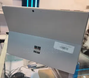 New Laptop Microsoft Surface Pro 7 16GB Intel Core i7 SSD 256GB