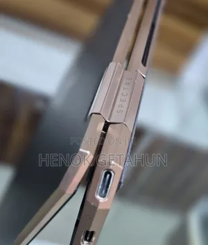 New Laptop HP Spectre 16GB Intel Core i7 SSD 1T
