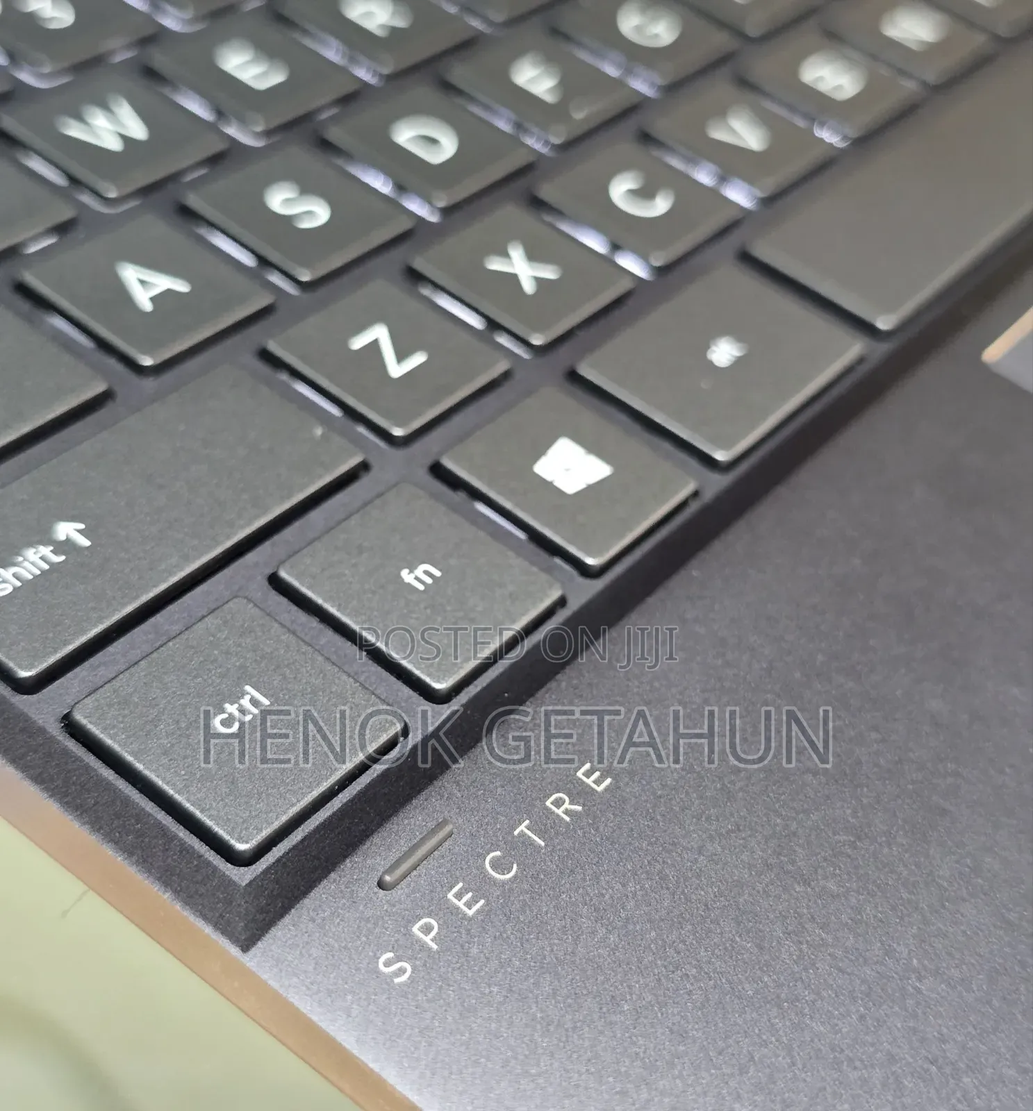 New Laptop HP Spectre 16GB Intel Core i7 SSD 1T