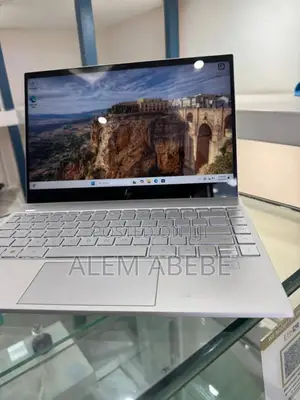 New Laptop HP Envy 13 16GB Intel Core i5 SSD 512GB