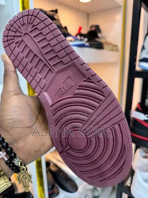 Jordan Ui Brwin1low High Master Quality Smooth Sneakers