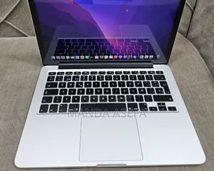 New Laptop Apple MacBook Pro 2015 8GB Intel Core i7 SSD 256GB