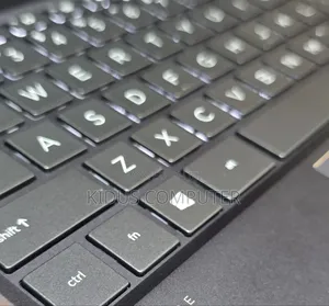 New Laptop HP Spectre 16GB Intel Core i7 SSD 1T