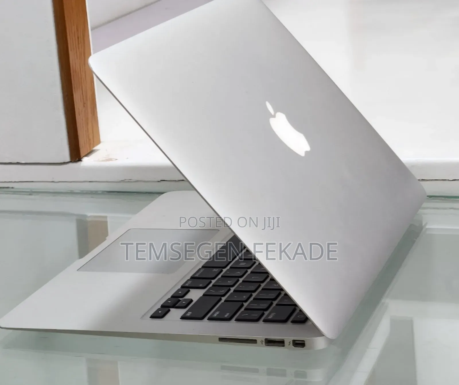 New Laptop Apple MacBook Air 2015 8GB Intel Core i5 SSD 128GB
